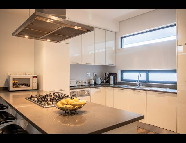 2 BEDROOM APARTMENT FOR SALE IN STEYN CITY